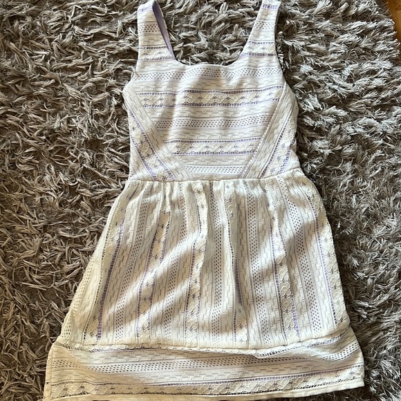 Le chateau dress - Picture 1 of 4